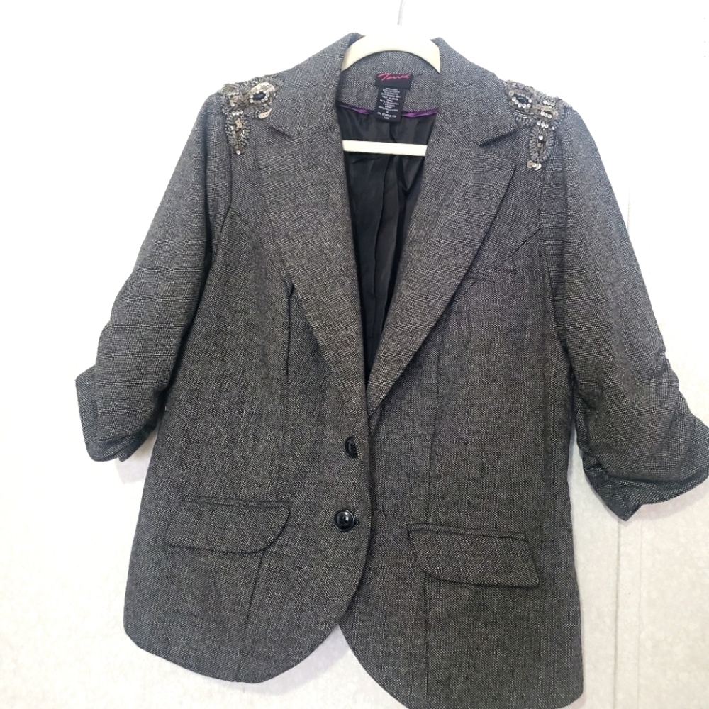 TORRID.....Embellished Gray Blazer...SIZE:0